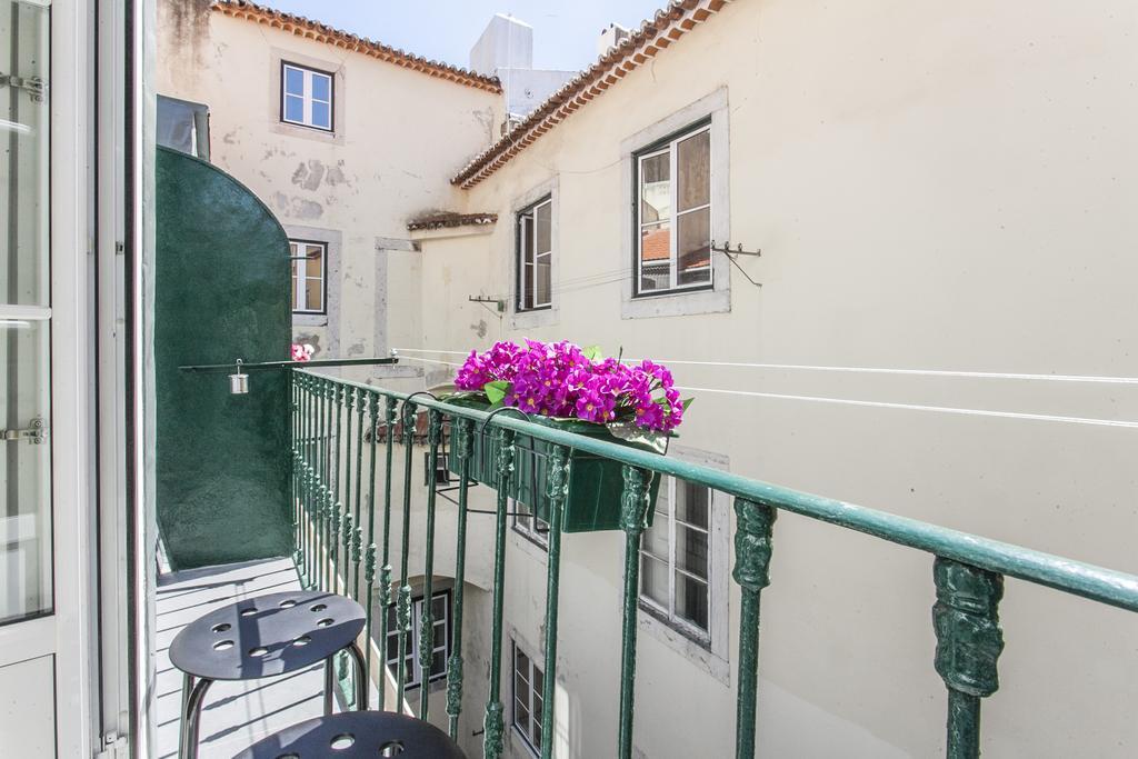 The Love Tram Apartment Lisbon Bagian luar foto